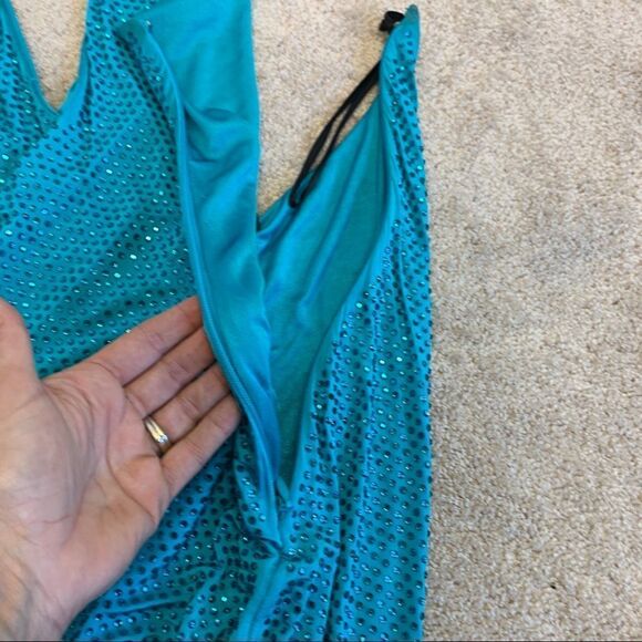 Bebe blue turquoise crystal rhinestone halter deep v neck dress Sz M - Picture 9 of 15
